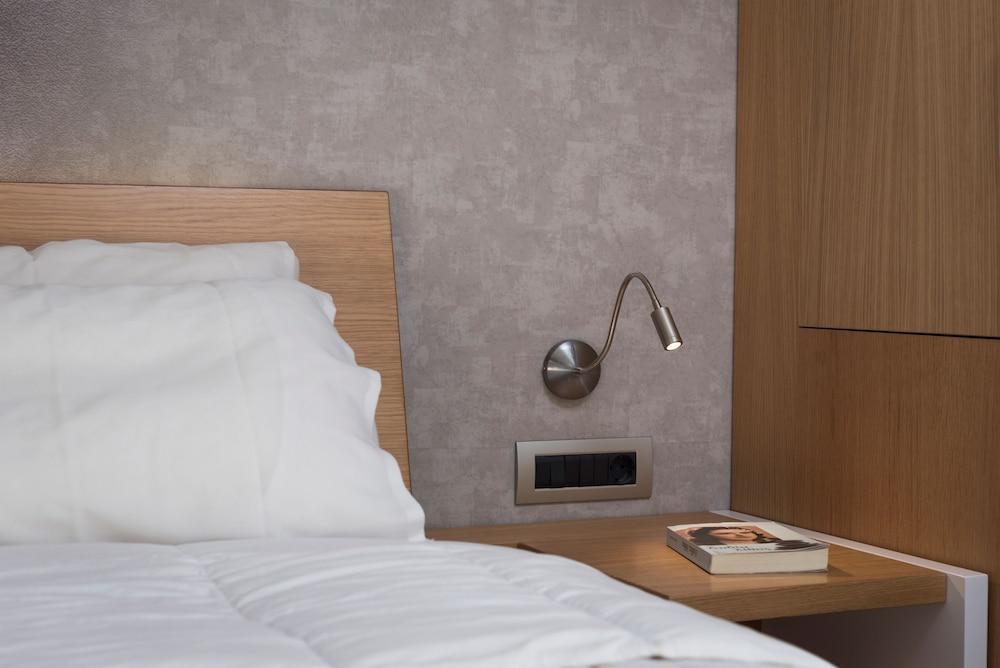 Ikaros Hotel Chania  Екстер'єр фото